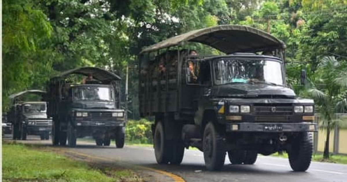Military trucks entering Kachin State deploying junta's soldiers (Photo/Kachin.com)